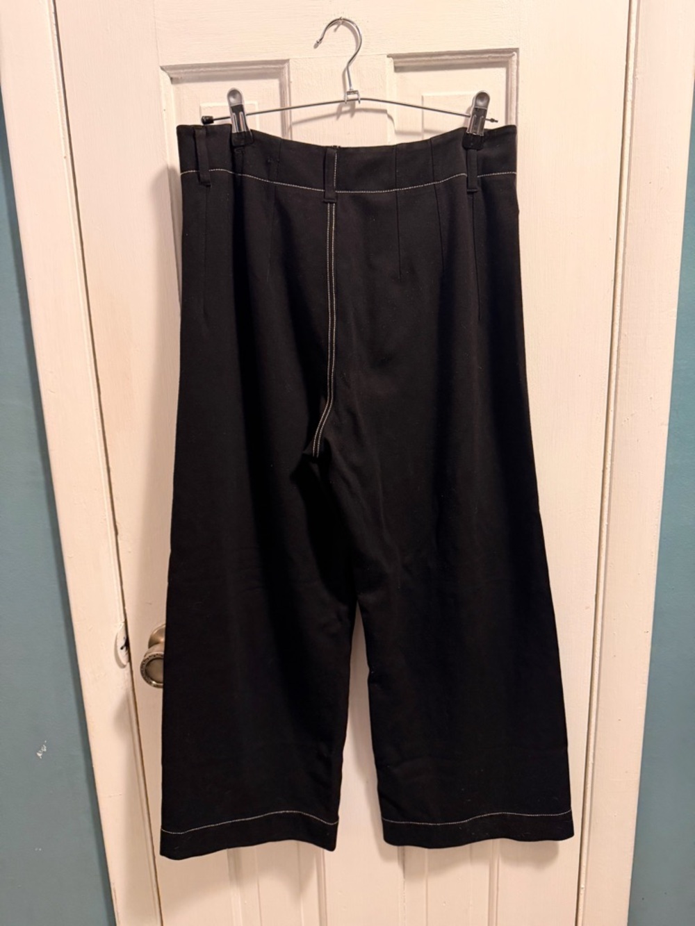 Jones New York Black Pants with White Contrast Stitching size 10 - Picture 6 of 6
